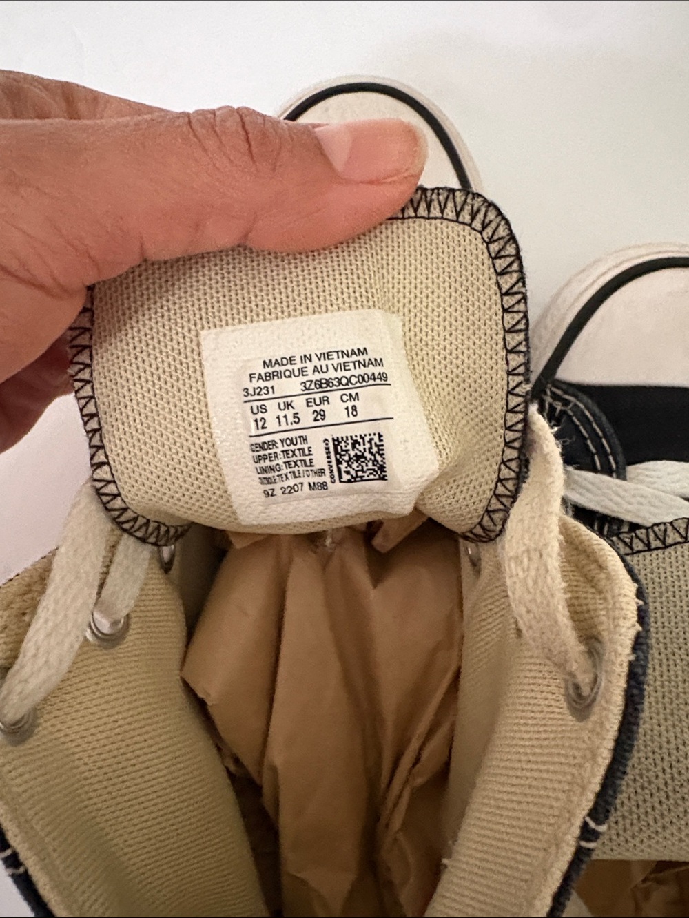 Converse chuck Taylor kids size 12 - Picture 6 of 7